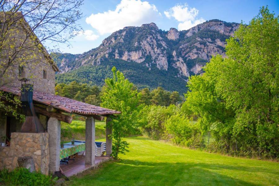 Complex Rural Can Caubet Berga Exteriér fotografie