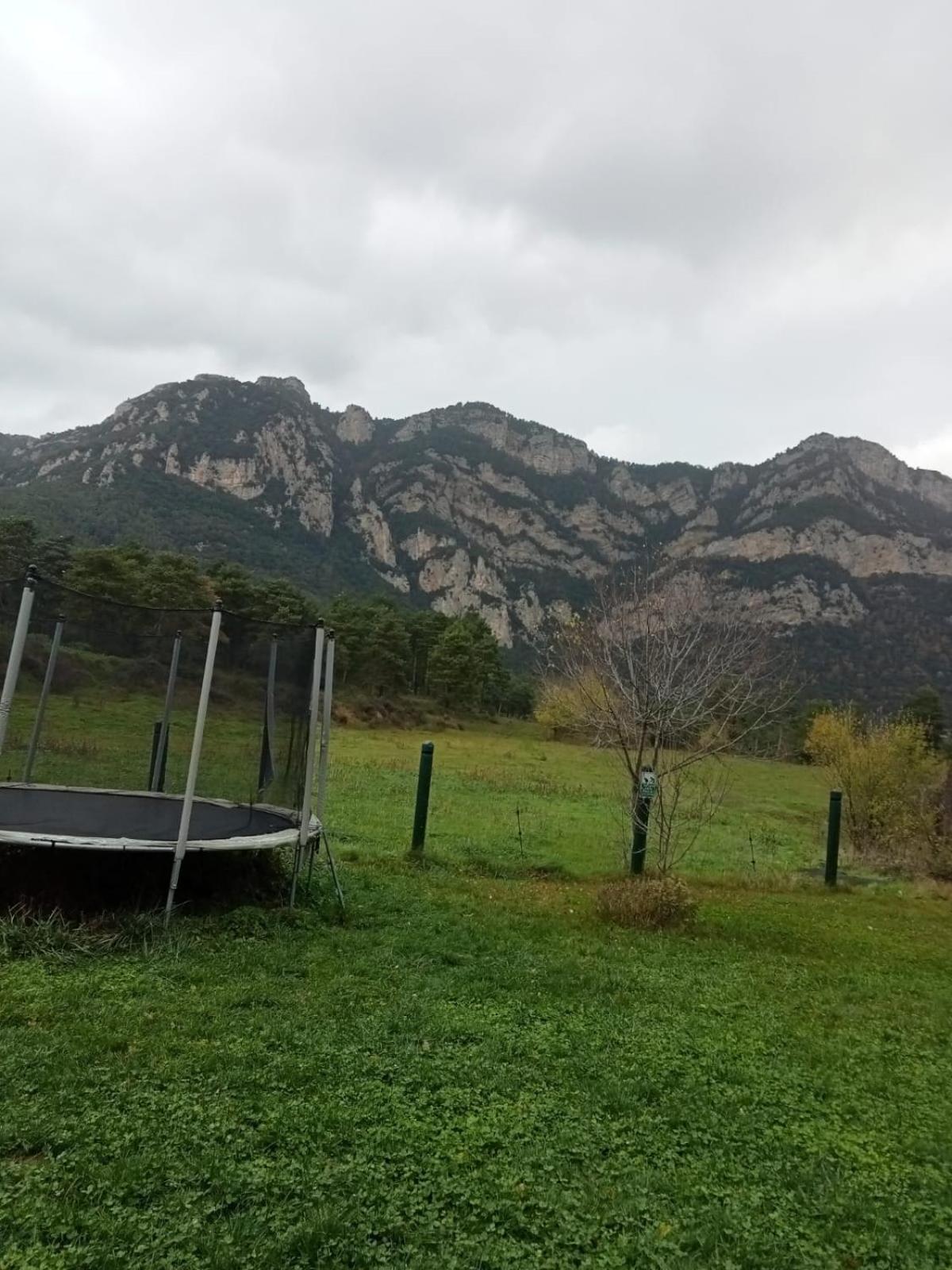 Complex Rural Can Caubet Berga Exteriér fotografie