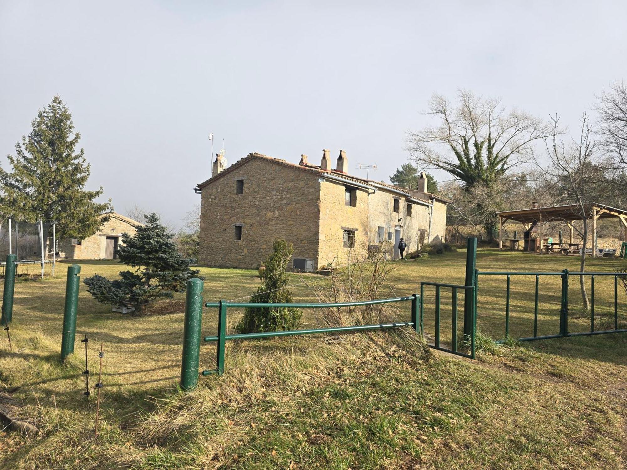 Complex Rural Can Caubet Berga Exteriér fotografie